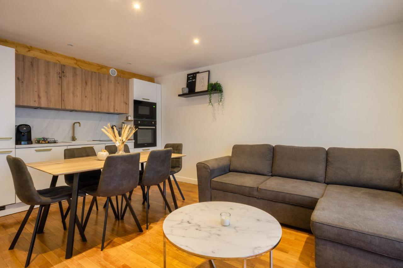 The Golden White, Appartement Annecy